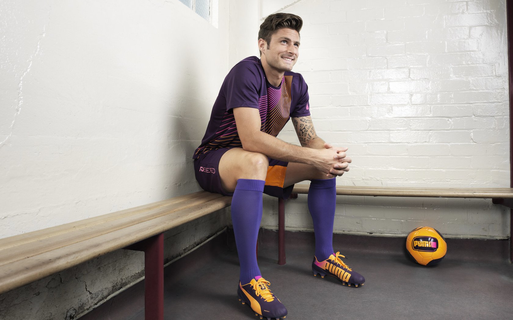 乡村特色趣味骑马赛，乡土运动新体验，村里骑马